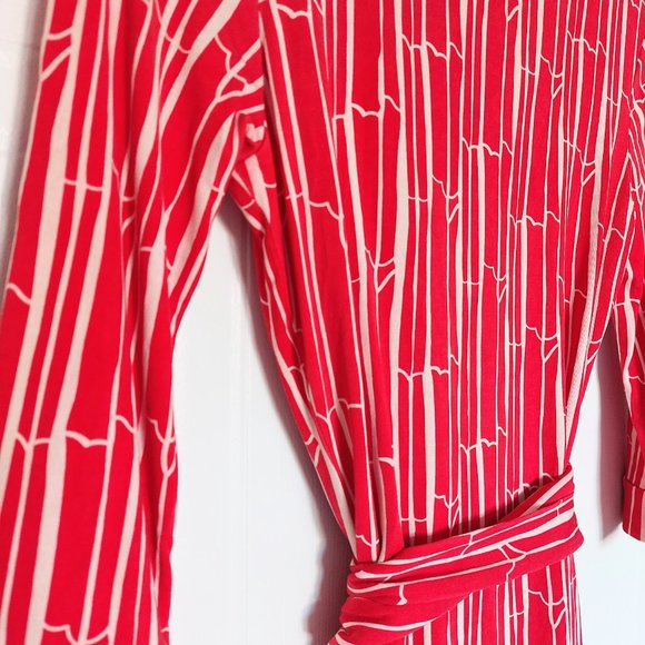 Diane Von Furstenberg Red and White Wrap Midi Dress - Picture 6 of 14